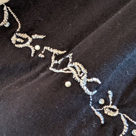 ILYSEHART LTD. - Picture 4 of 7